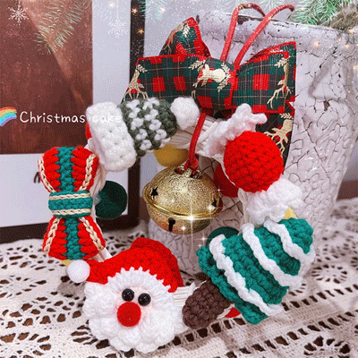 TAPTES® Car Rearview Mirror Christmas Wreath Pendant Decoration for Tesla Model S/3/X/Y/Cybertruck